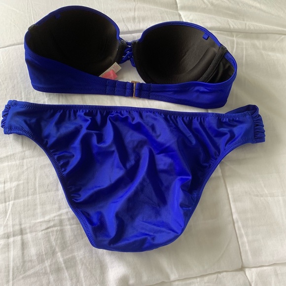 VS Knockout Bikini Set - Picture 3 of 9